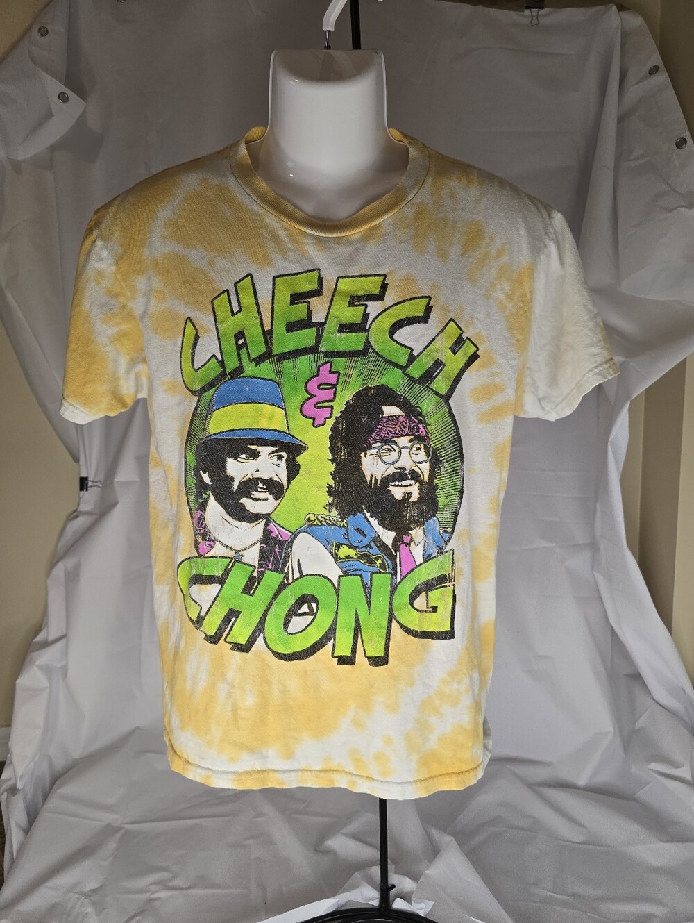 Cheech & Chong Tie Dye T-Shirt Graphic Tee Comedy Movie size Medium Smoke Q
